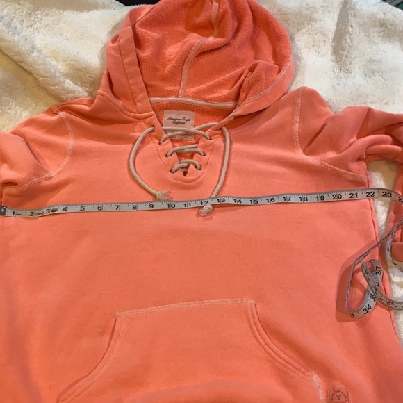 American Eagle half lace front pullover hoodie. Coral, large. - Picture 5 of 7